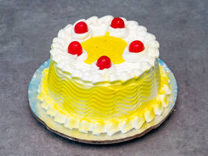 Luxury Pineapple Cake (Half kg)