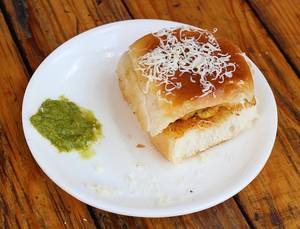 Regular Vada Pav