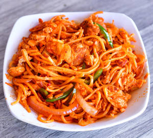 Schezwan Chicken Noodles