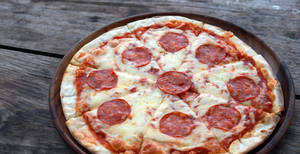 Italian Pepproni Large Thin crust Pizza