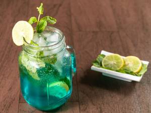 Blue Curacao Mojito
