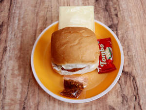 Cheese Aloo Tikki Vada Pav