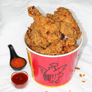Hot N Smokey Bucket (10pc)