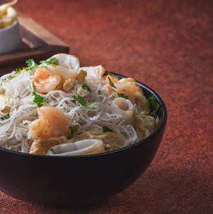 Seafood Meifoon [Serves 1- 2]