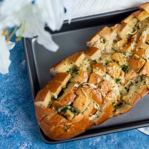 Pull Apart Garlic Bread
