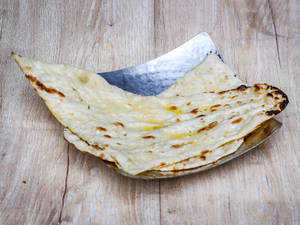 Butter Naan ( 1 Pc )
