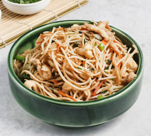 Chicken Chilly Garlic Chowmein