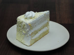 White Forest Cake (1 Pc)