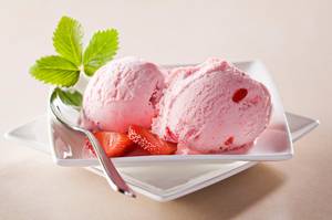 Straw Berry Icecreams