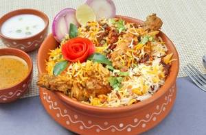 Hyderabadi Chicken Dum Biryani