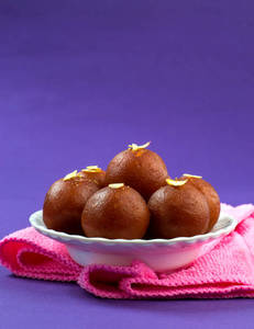 Gulab Jamun 1Kg      