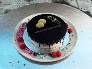 Chocolate Cream Cake