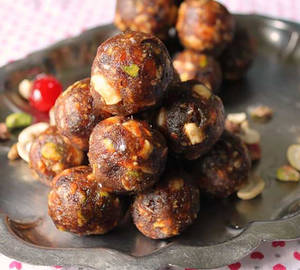 Khajoor Ladoo [5 Pieces]