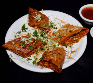 Schezwan Stuffing Dosa