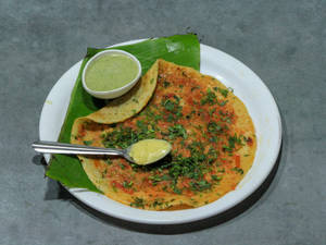 Tomato Onion Bombay Uttapam