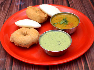 Idli Vada
