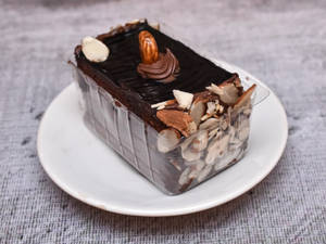 Almond Dutch Veg Pastry