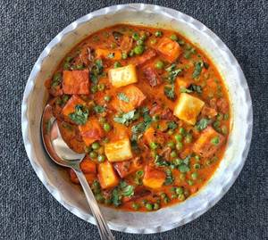 Matar Paneer