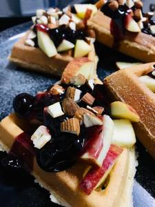 Waffle With Choice Of Topping
