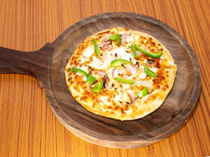 Cheesy Capsicum Pizza