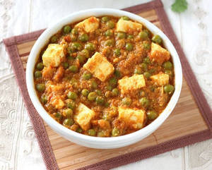 Matar Paneer