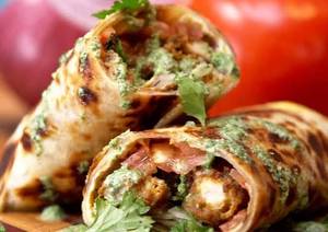 Special Egg Chicken Roll