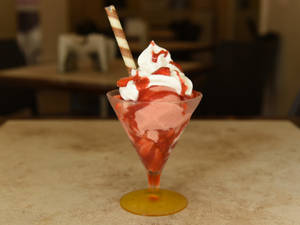 Strawberry Sundae (seasonal)