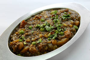 Egg Chicken Tadka Full