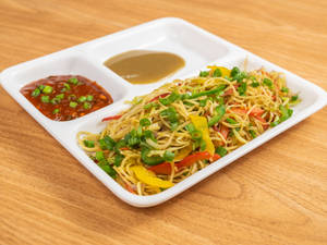 Veg Hakka Noodles