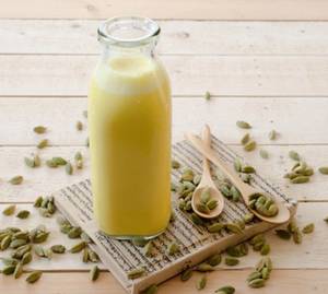 Kesar Badam Milk (glass Bottle)