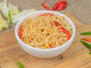 Veg Hakka Noodles