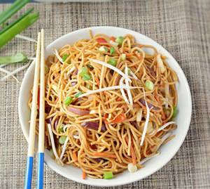 Veg Chowmein 
