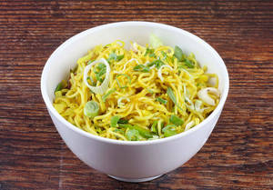 Hakka Noodles With Manchurian