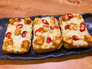 Garlic Bread Paneer Tikka