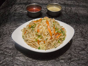 Veg Hakka Noodles
