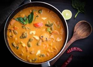 Red Thai Curry With Garlic Burnt Rice - 650 Ml Serves 2
