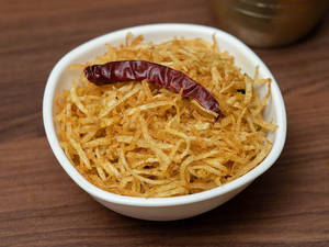 Jhur Jhure Alu Bhaja