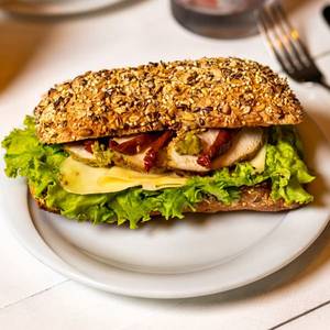 Multigrain Chicken Tikka Sub
