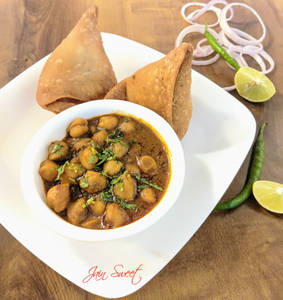 Chole Samosa