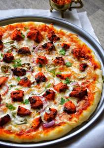 Chicken Tikka Pizza (Onion Capsicum )