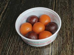 Gulab Jaamun (Red) (250 gms)