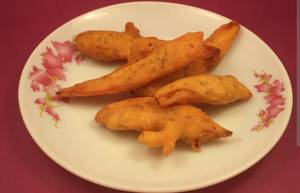 Carrot Bajji 2 Pcs