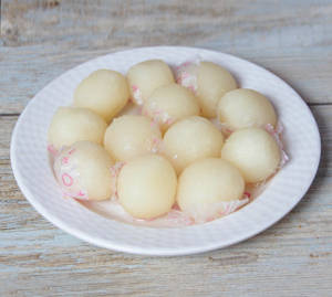 Sponge Rasgulla [1 Piece]