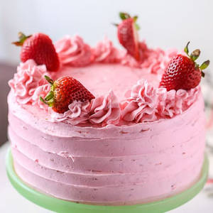 Strawberry Cake (1 Pound)