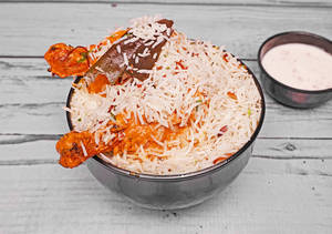 Full Tandoori Butter Chicken Biryani (1500-2000)ml