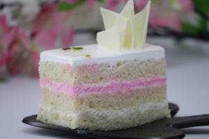 Rose Litchi Pastry [1 Pcs]