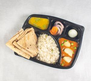 Aloo matar deluxe thali
