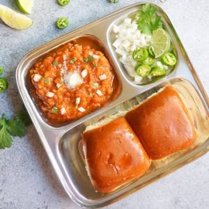 Half Plate Butter Pav Bhaji ( one pav)