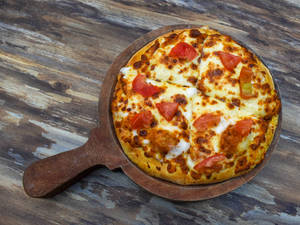 Cheese & Tomato Pizza 