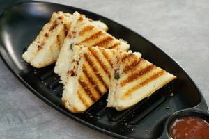 Cheese Chilli Grilled Sandwich